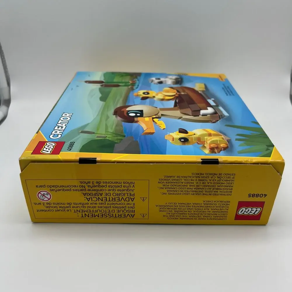 LEGO Creator Duck Family 40885 Nature Animals 2026 NEW Damaged Creased w/ Box
